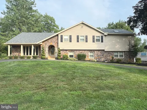 1469 Fort Washington Avenue, Ambler, PA MLS: PAMC2149574