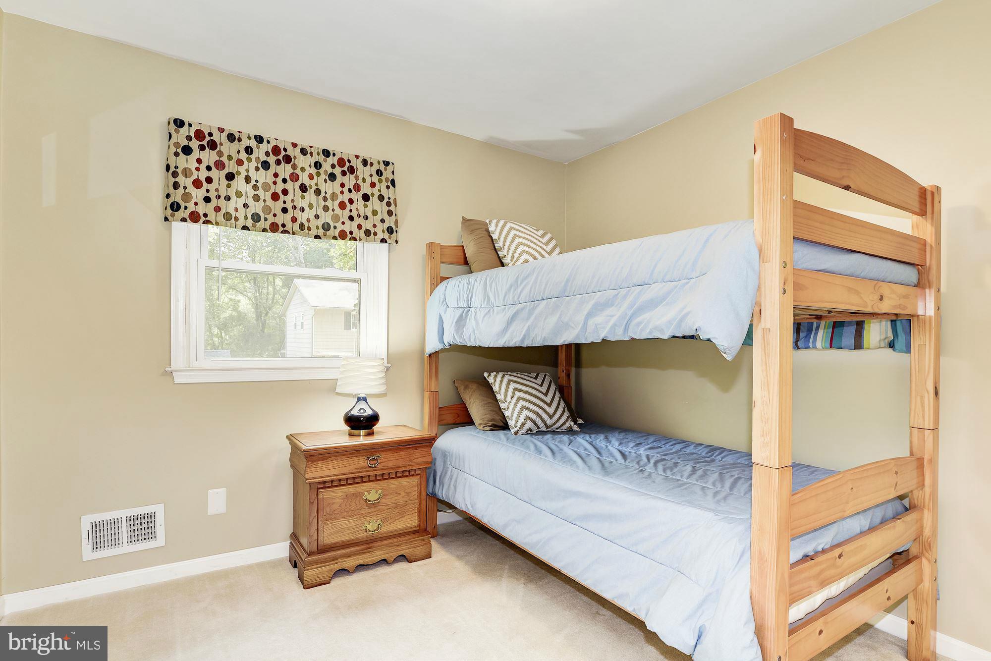 LONGFELLOW - Residential