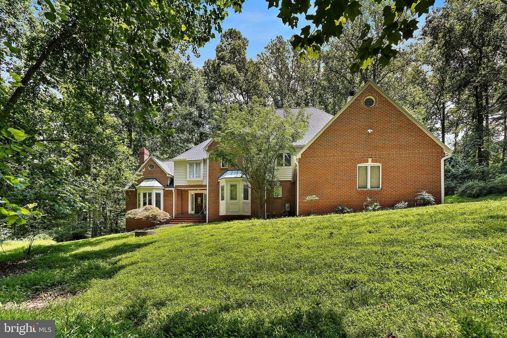 Photo of 12624 Golden Oak Drive, ELLICOTT CITY, MD 21042 (MLS # MDHW2068626)