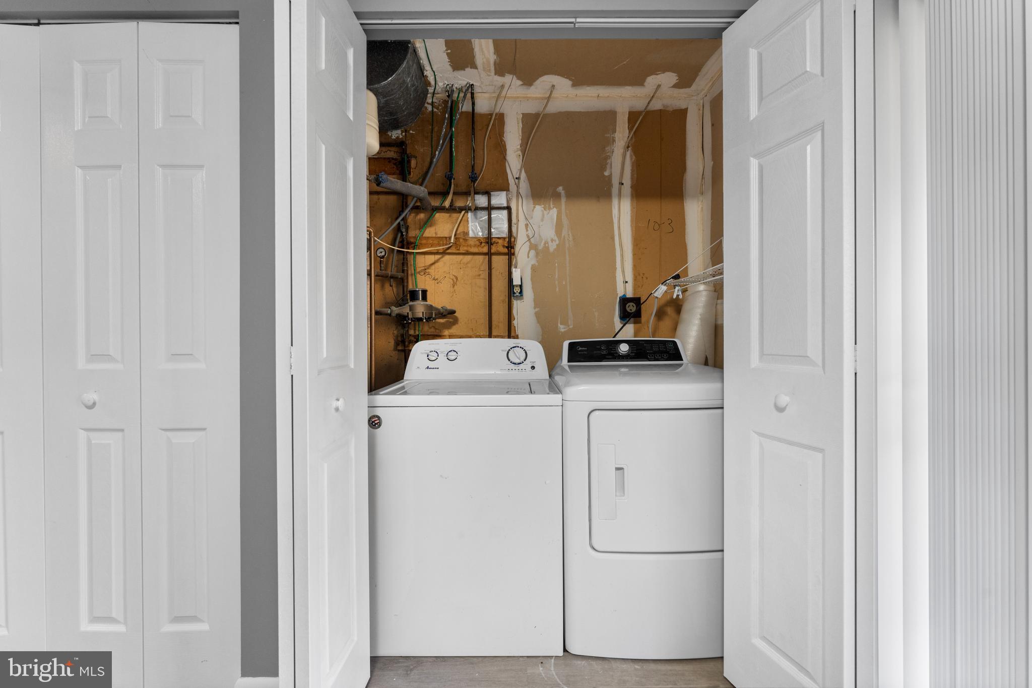 REGENCY TOWNS - Residential