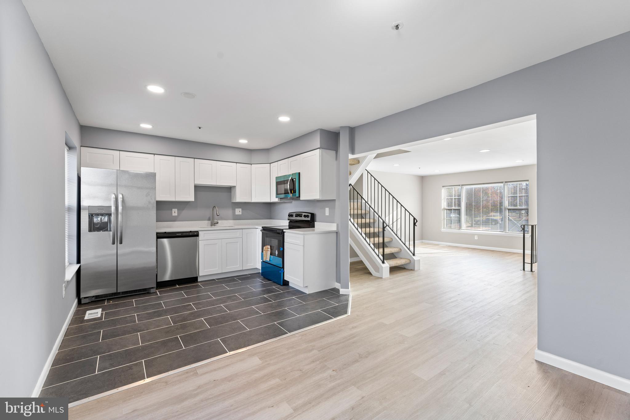 REGENCY TOWNS - Residential