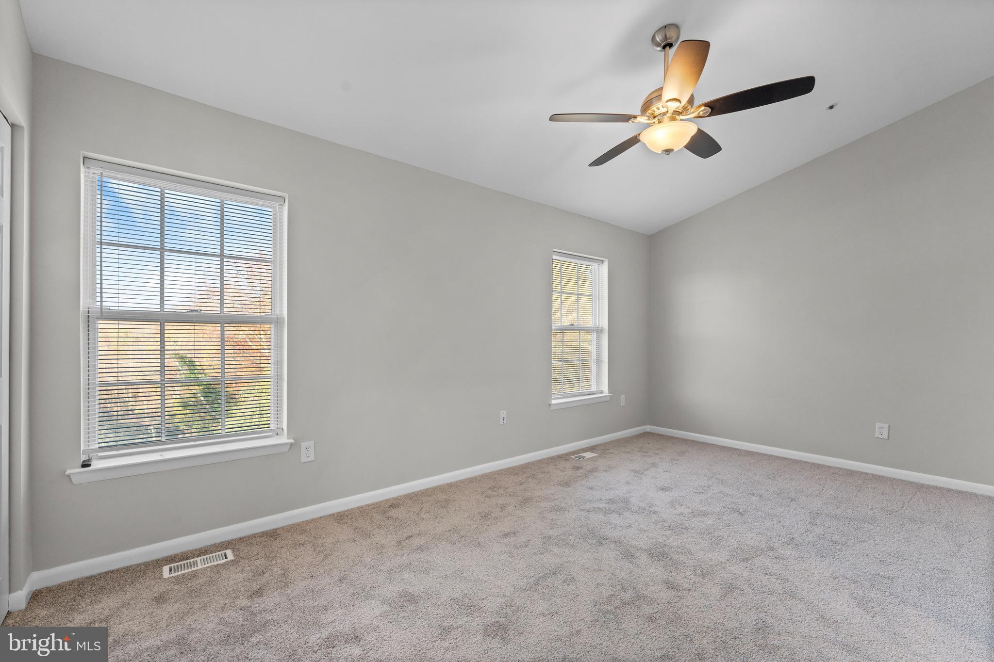 REGENCY TOWNS - Residential