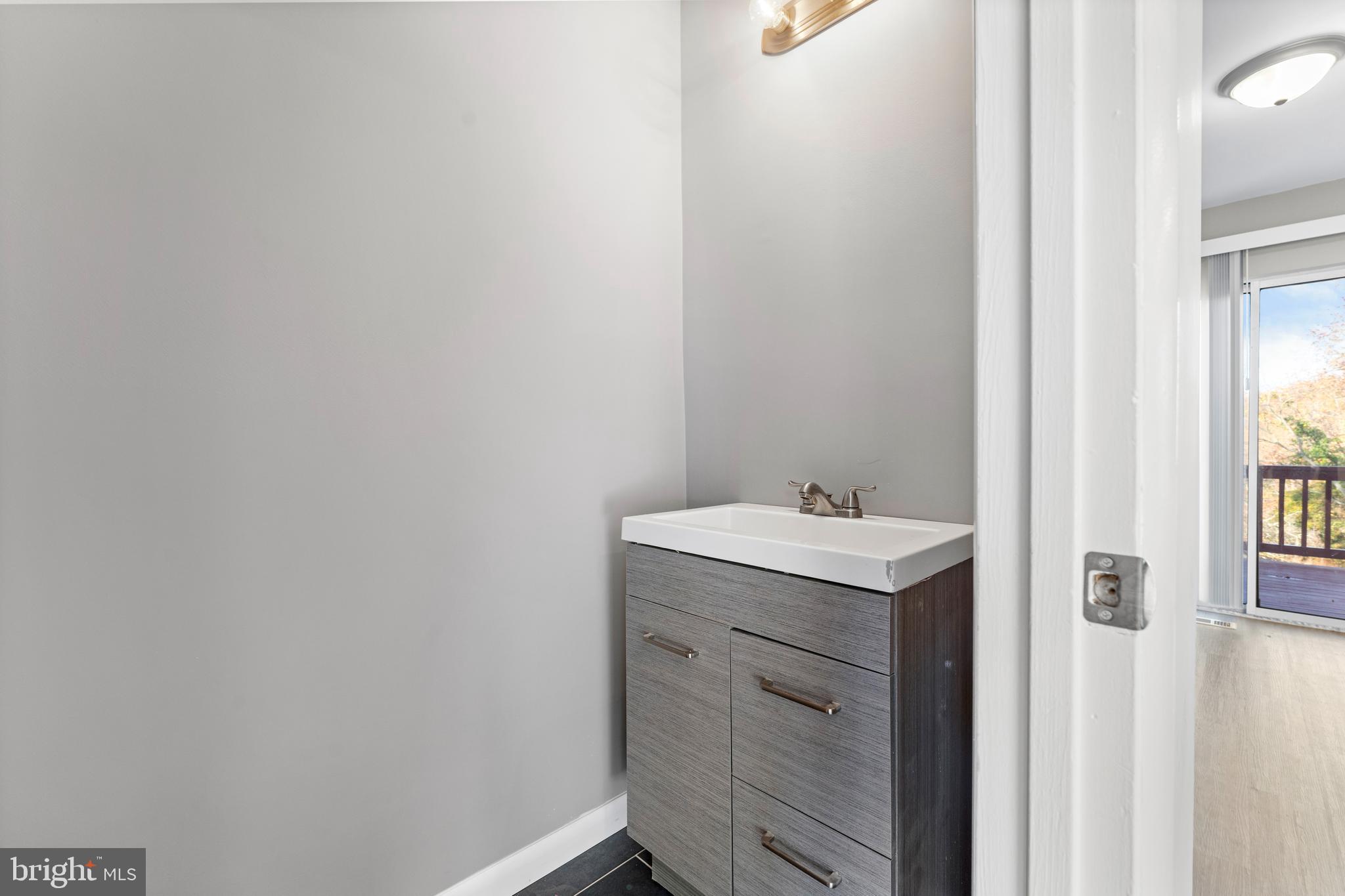 REGENCY TOWNS - Residential