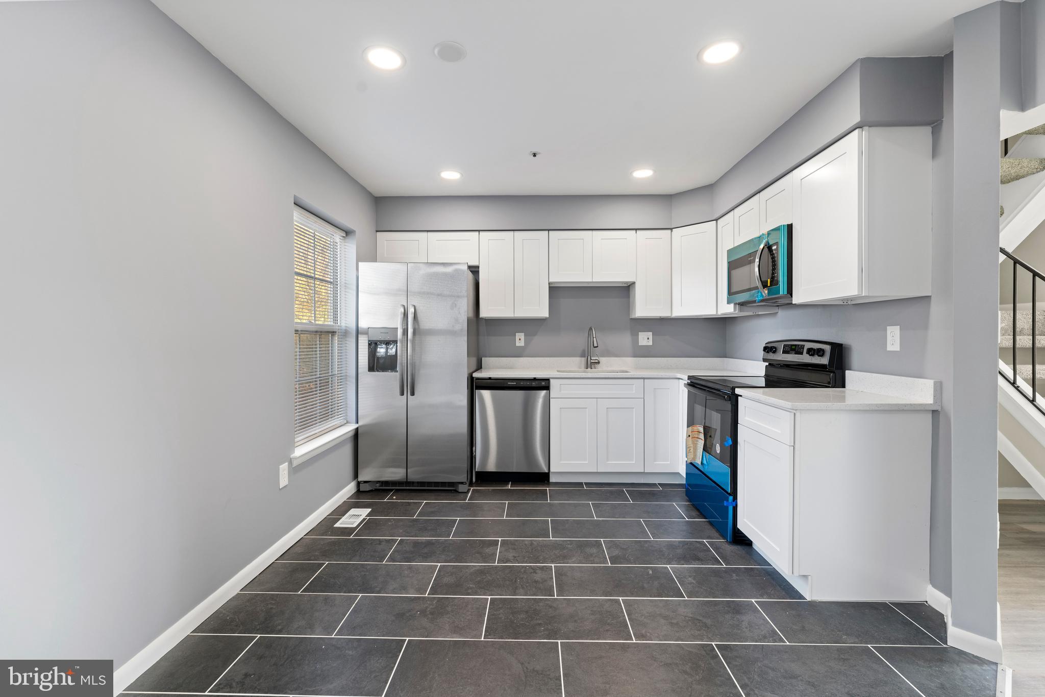 REGENCY TOWNS - Residential