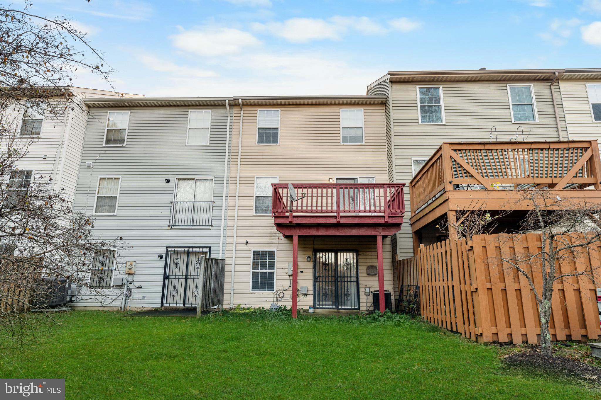 REGENCY TOWNS - Residential