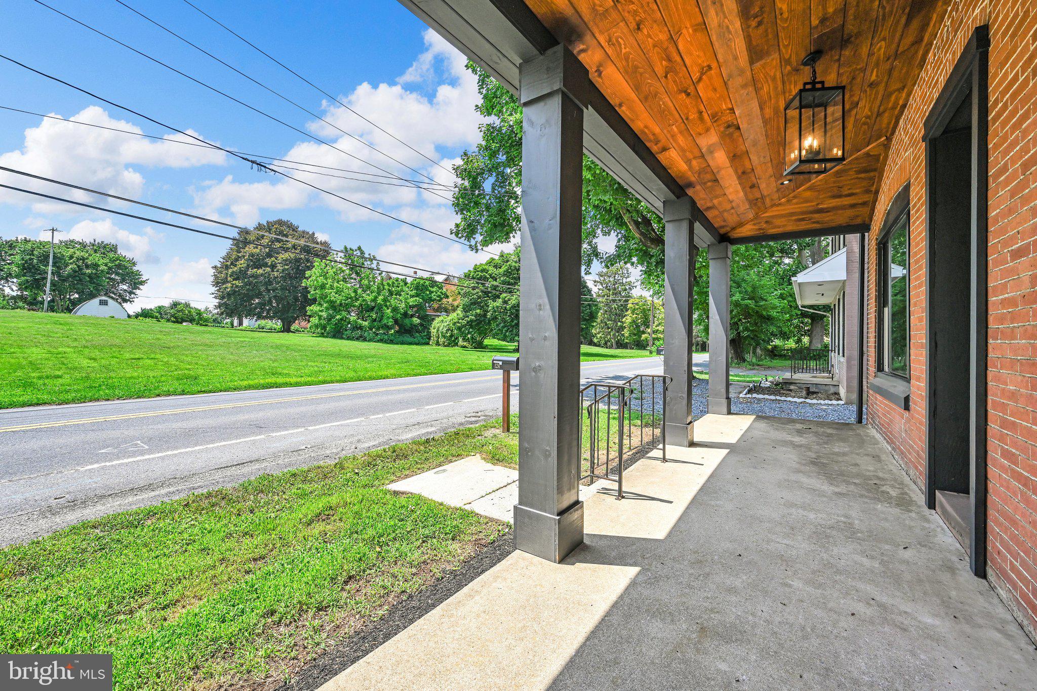 124 N SHERIDAN ROAD