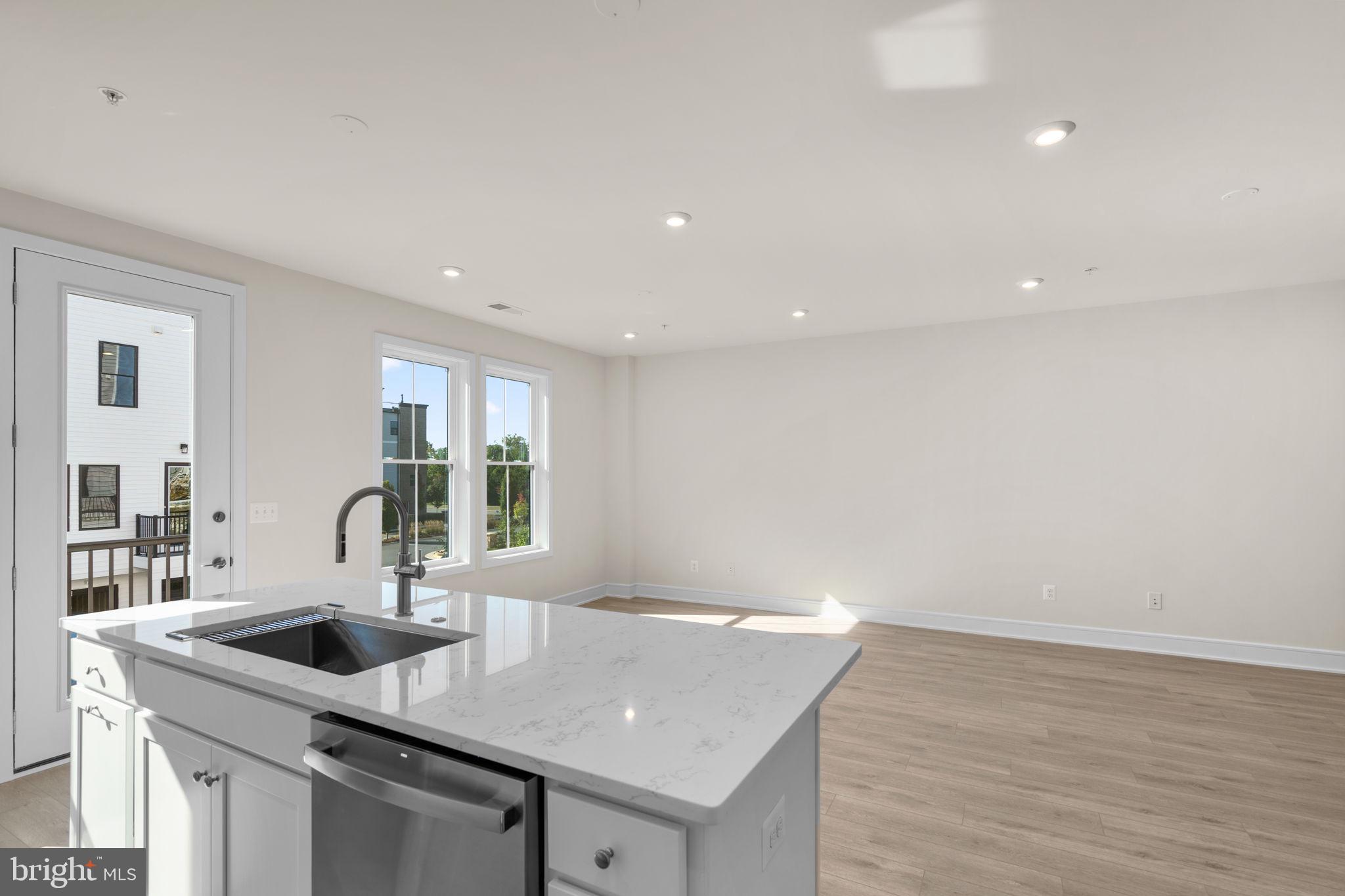 DEMOTT & SILVER - Residential