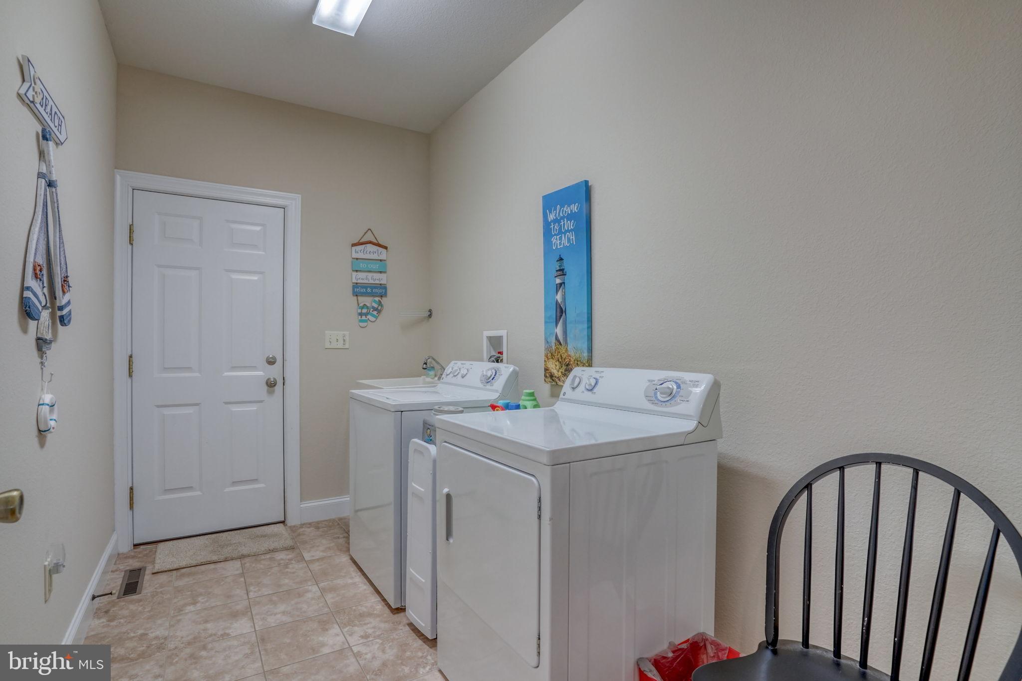 REFUGE AT DIRICKSON CREEK - Residential