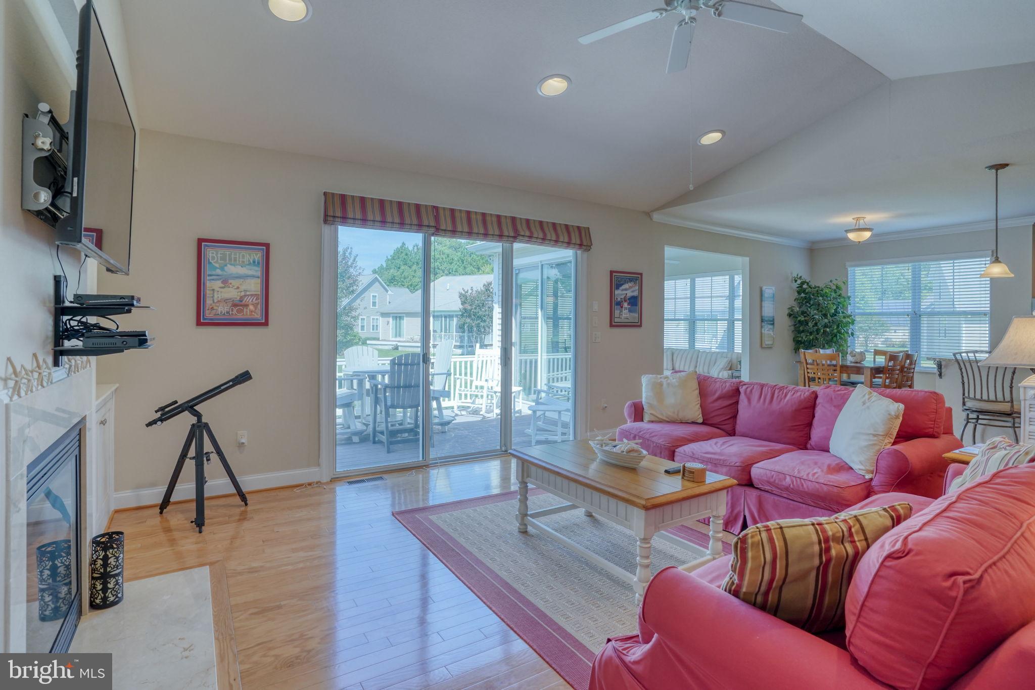 REFUGE AT DIRICKSON CREEK - Residential