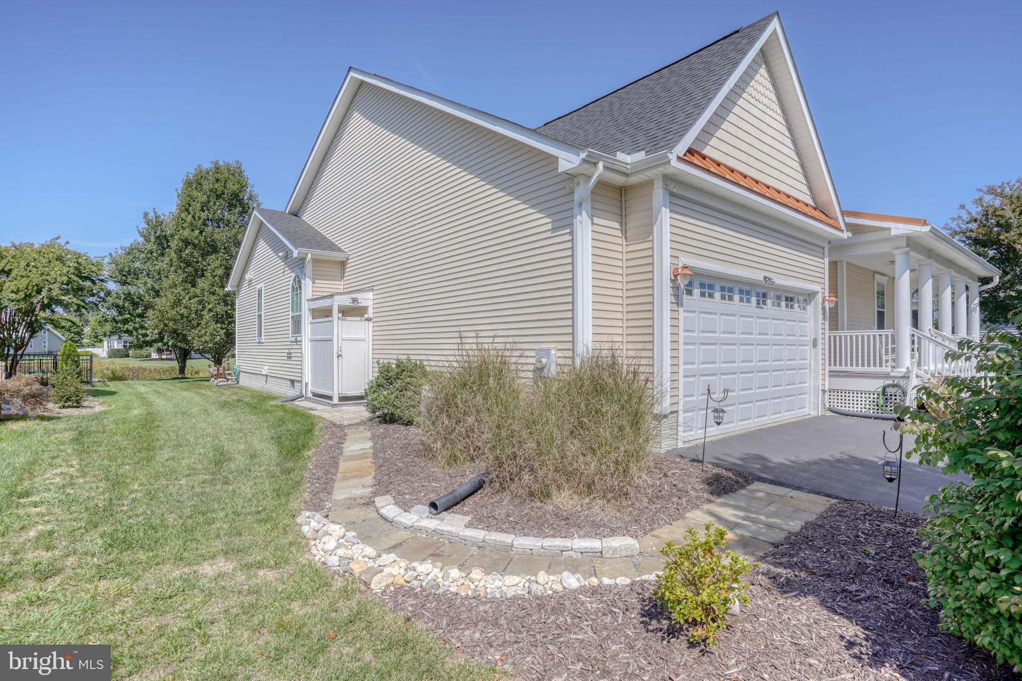 REFUGE AT DIRICKSON CREEK - Residential