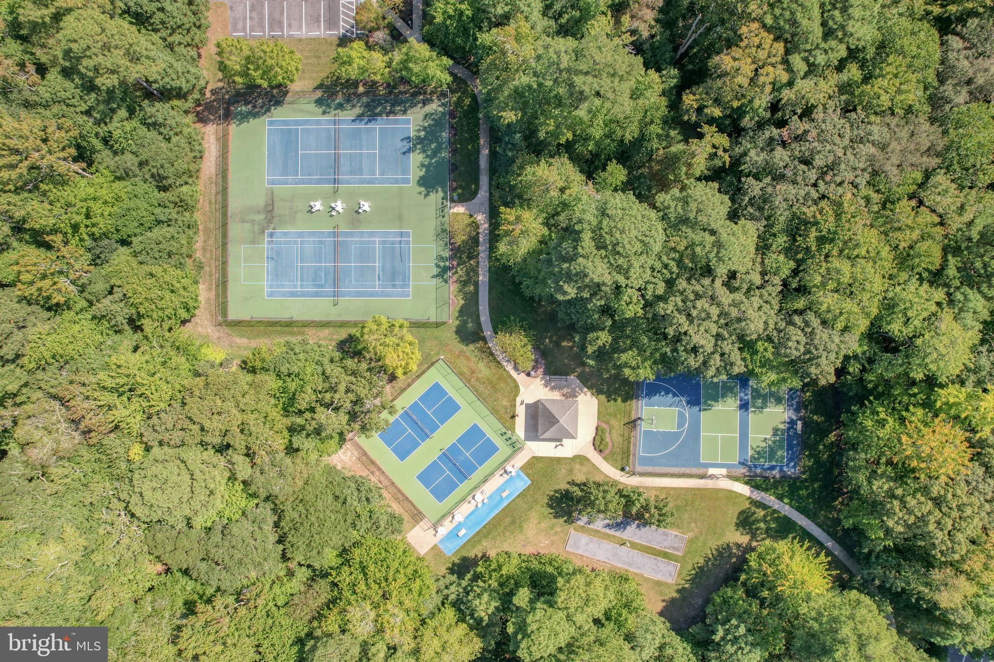 REFUGE AT DIRICKSON CREEK - Residential