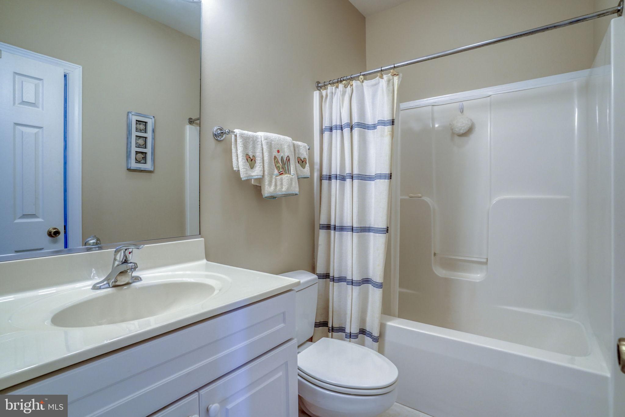 REFUGE AT DIRICKSON CREEK - Residential