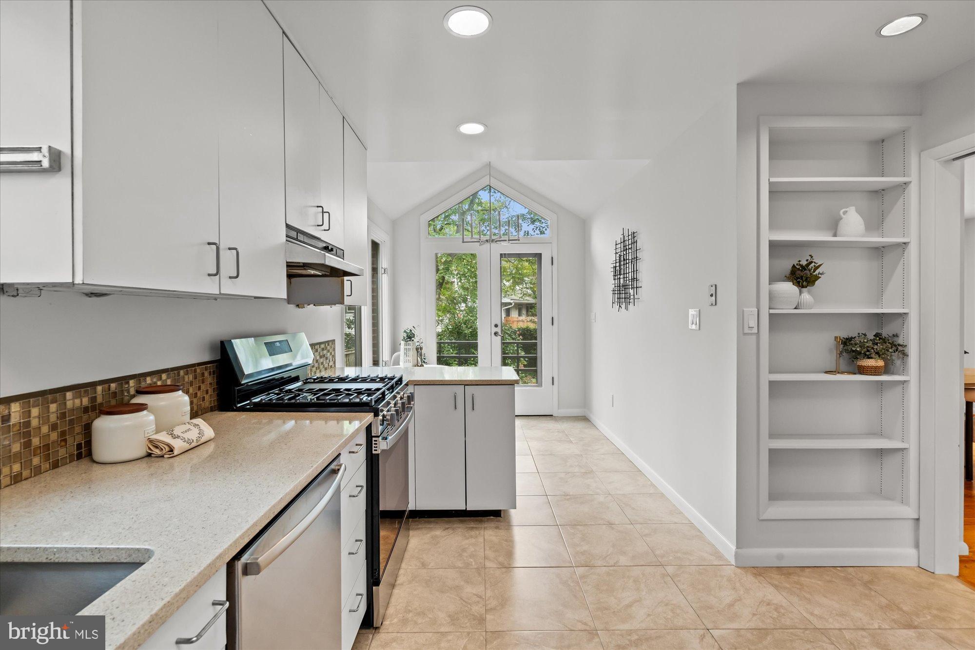 SOMERSET HEIGHTS - Residential