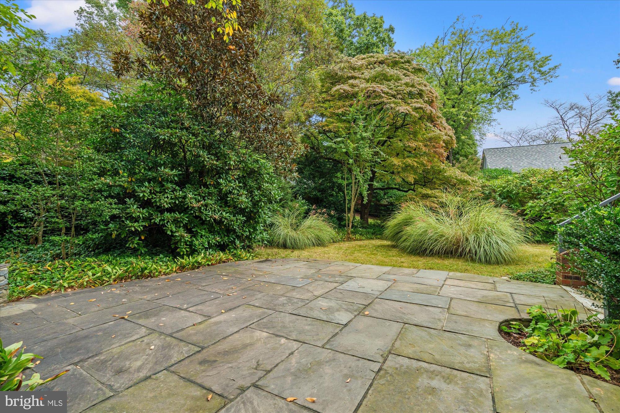 SOMERSET HEIGHTS - Residential