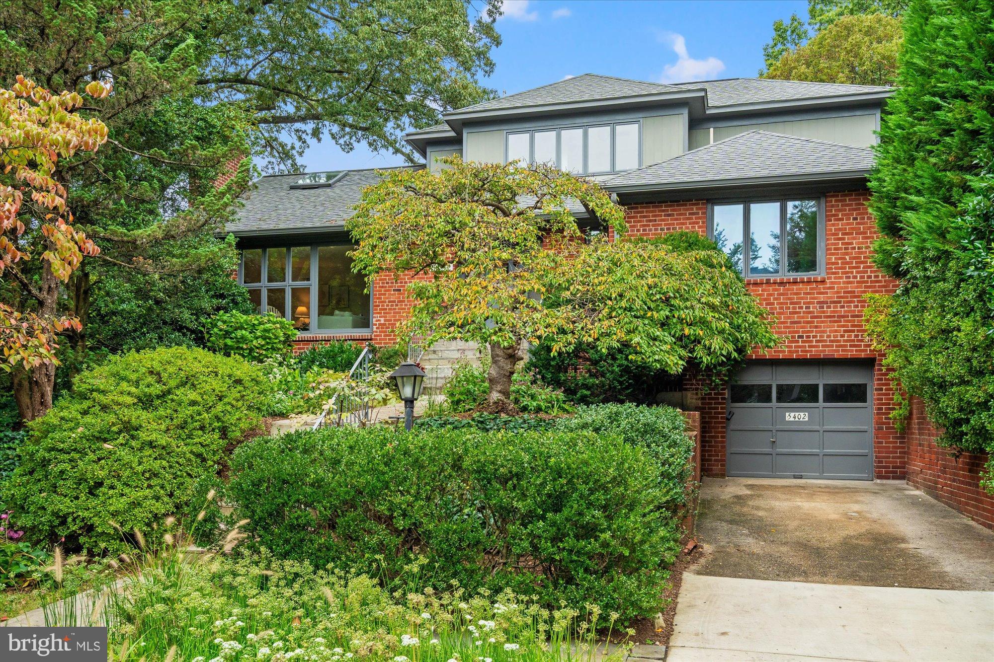 SOMERSET HEIGHTS - Residential