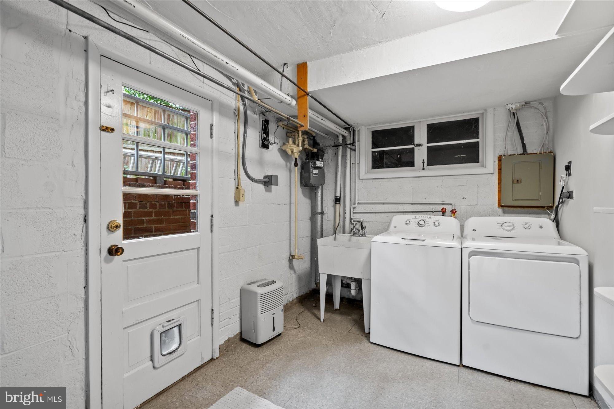 SOMERSET HEIGHTS - Residential