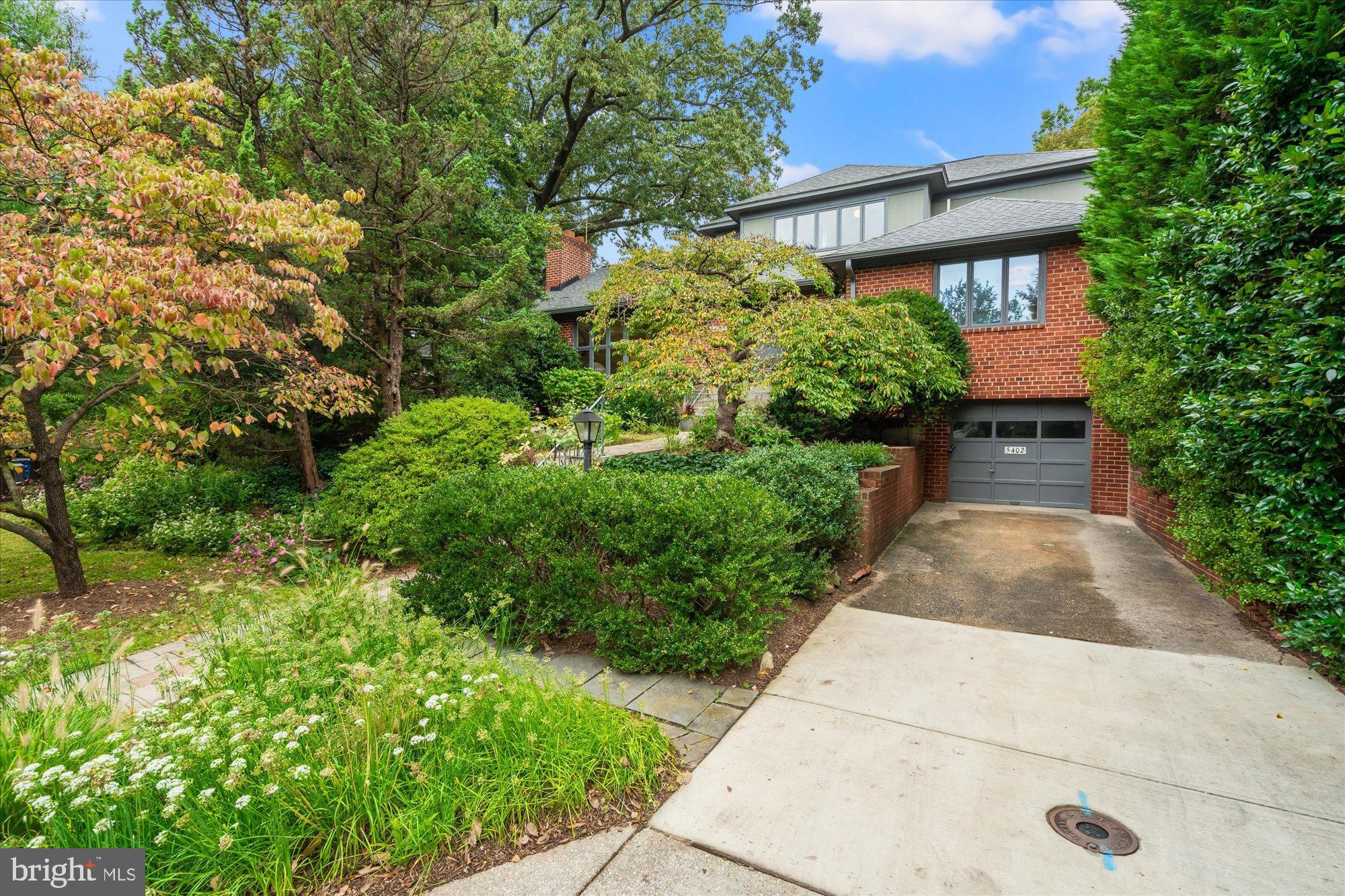 SOMERSET HEIGHTS - Residential