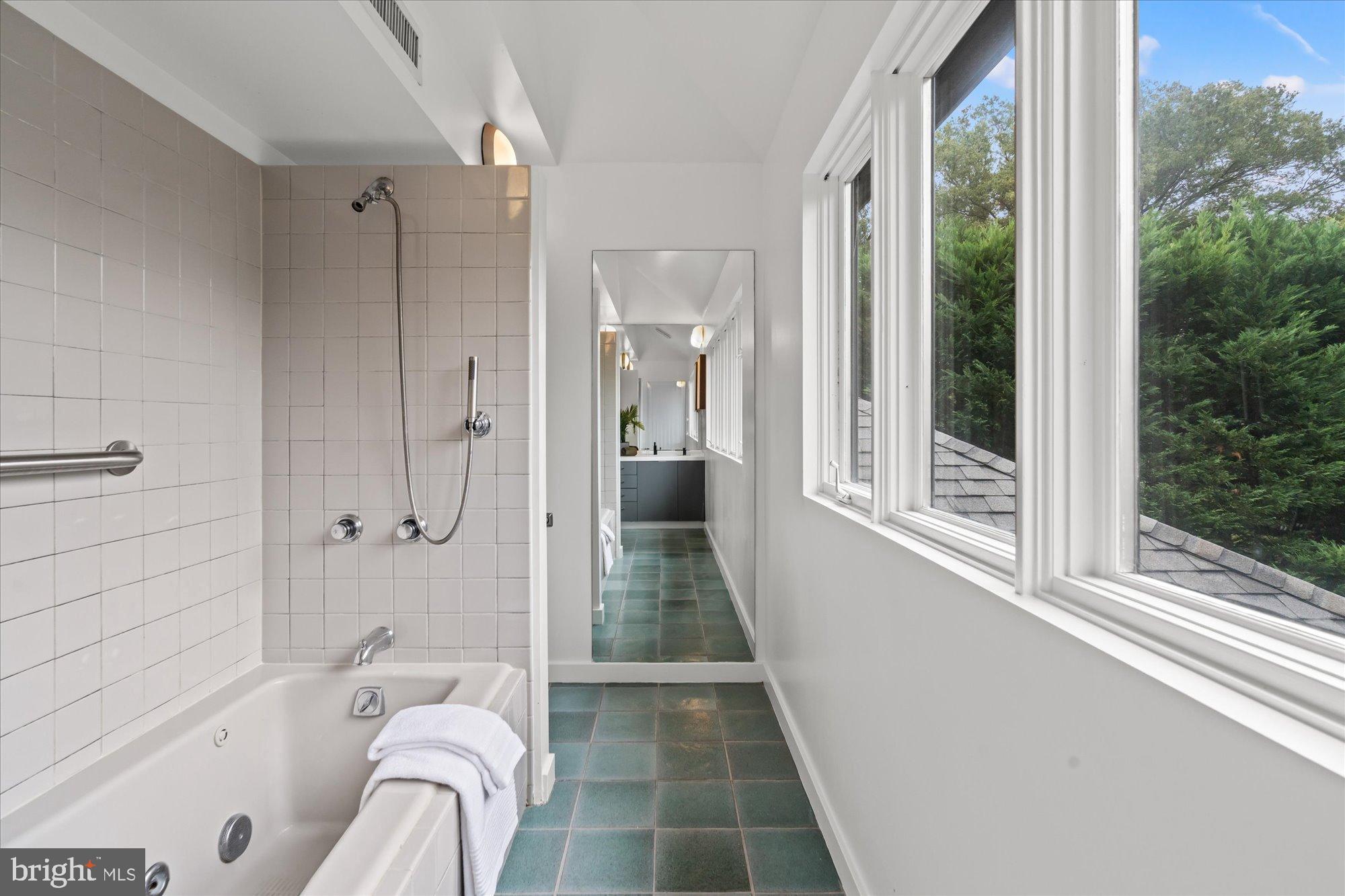 SOMERSET HEIGHTS - Residential