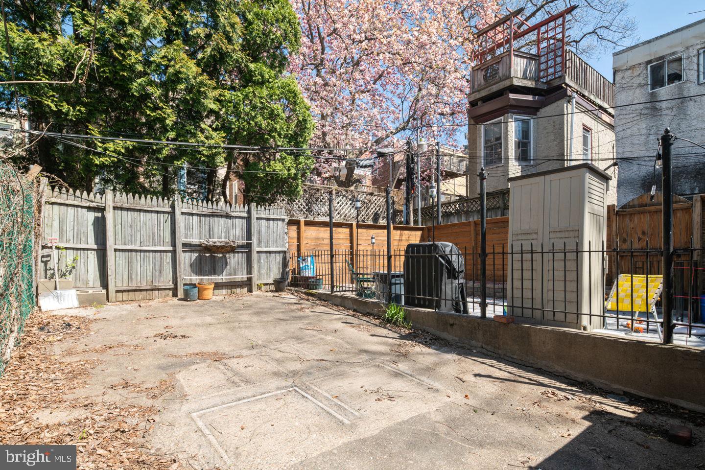 ART MUSEUM AREA - Residential