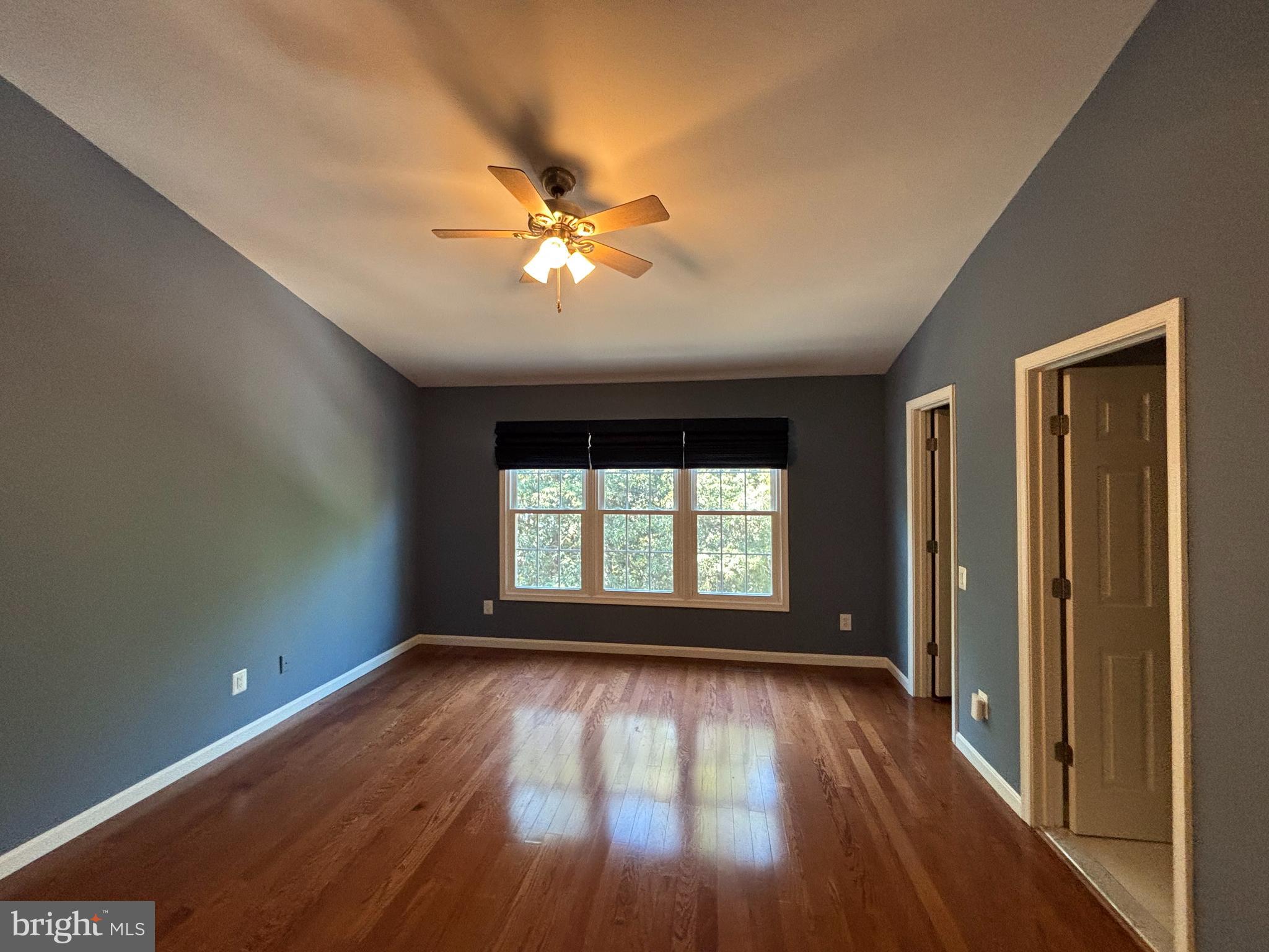 ASHBURN FARM - Residential Lease