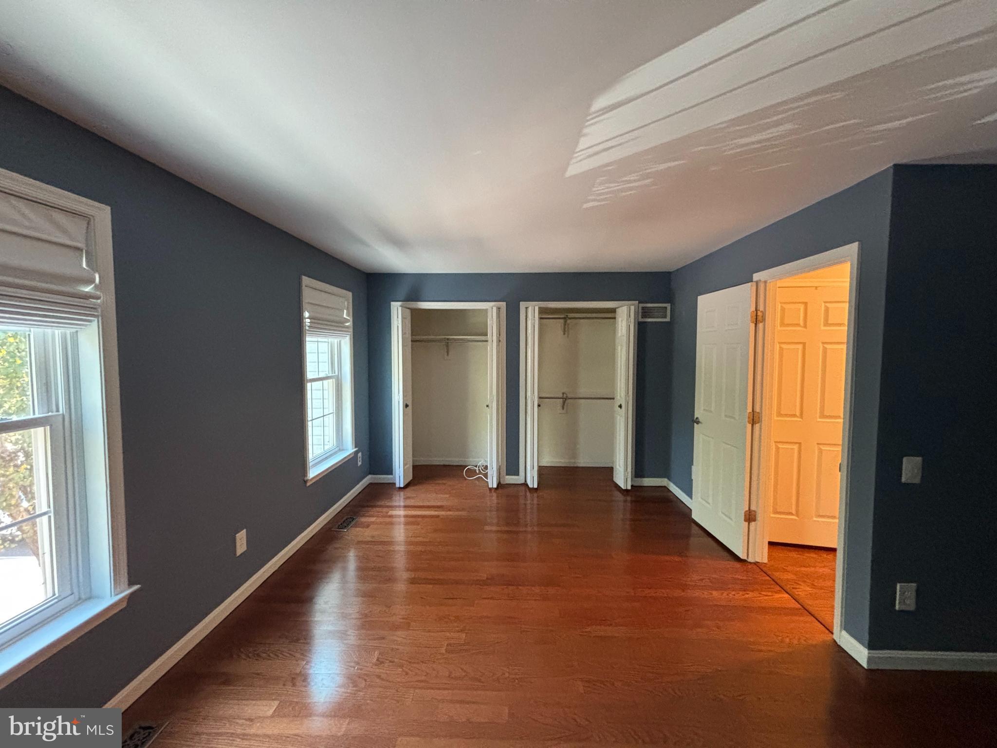 ASHBURN FARM - Residential Lease