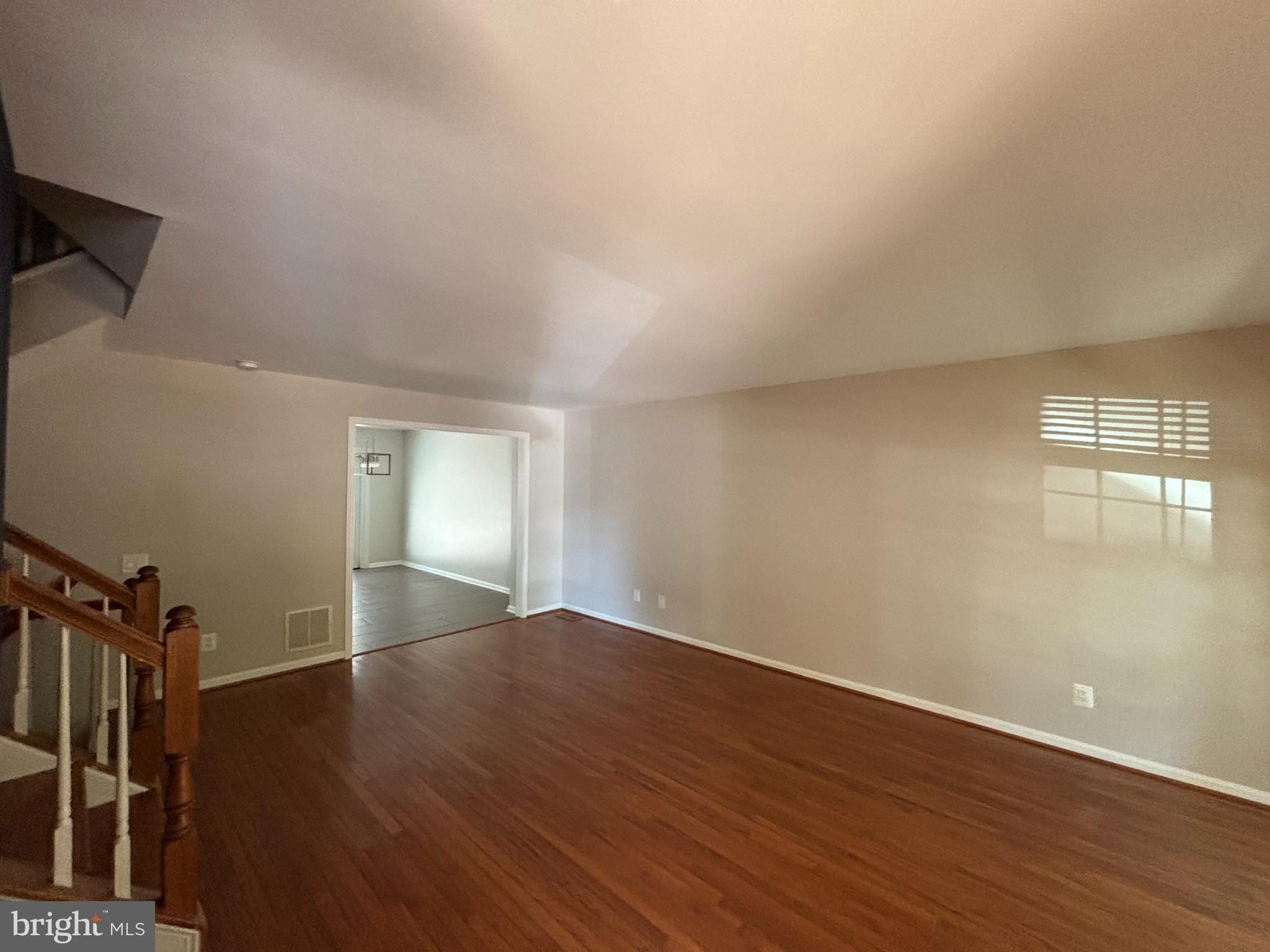 ASHBURN FARM - Residential Lease