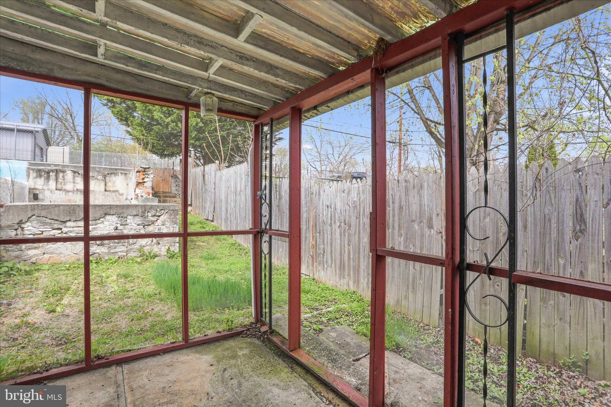 WILLIAMSPORT - Residential