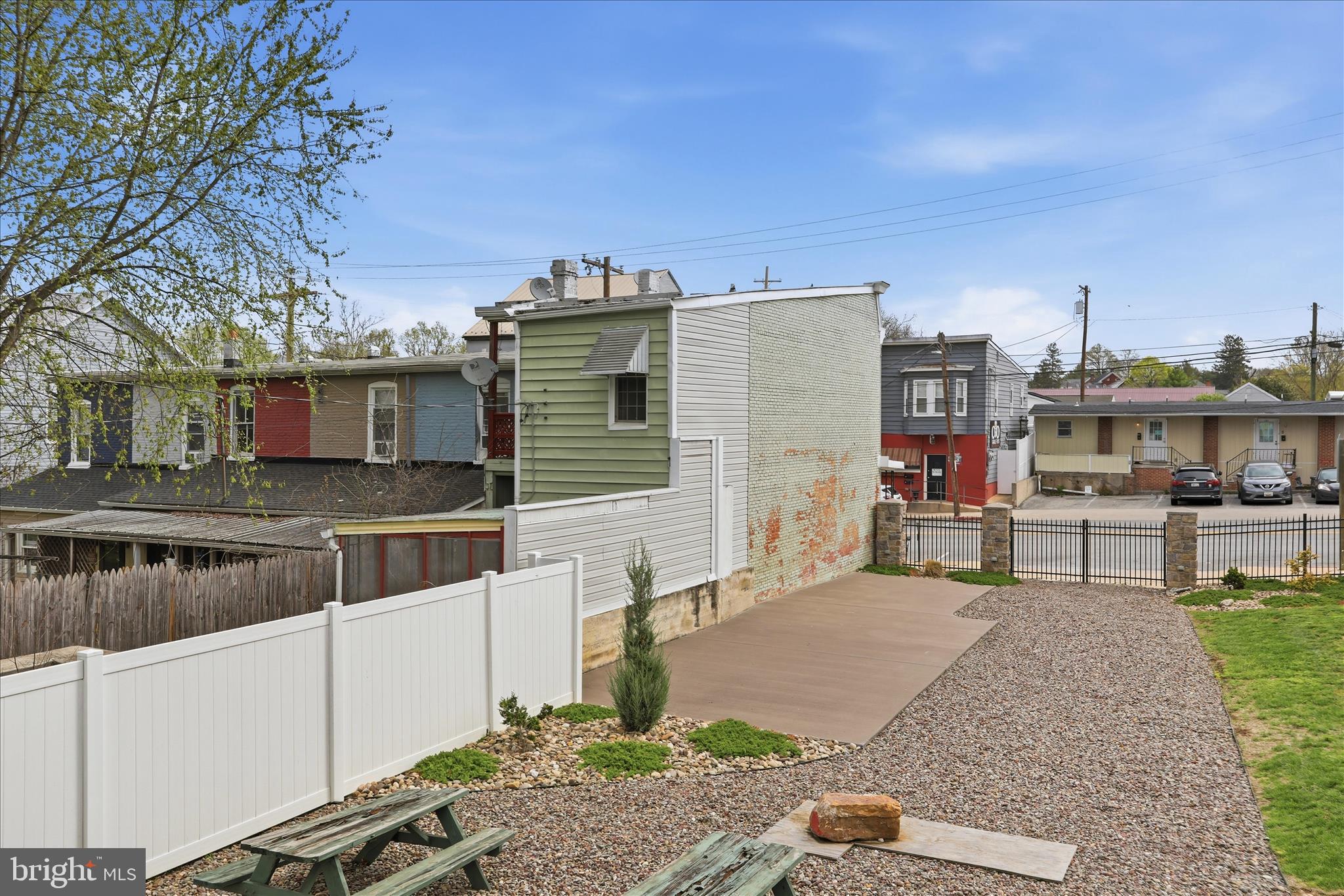 WILLIAMSPORT - Residential