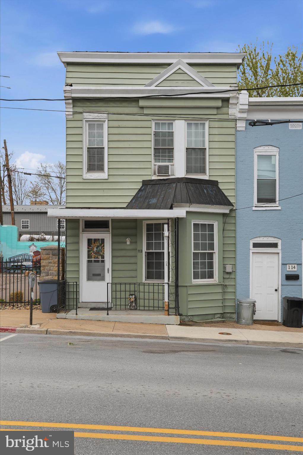 112 N CONOCOCHEAGUE STREET