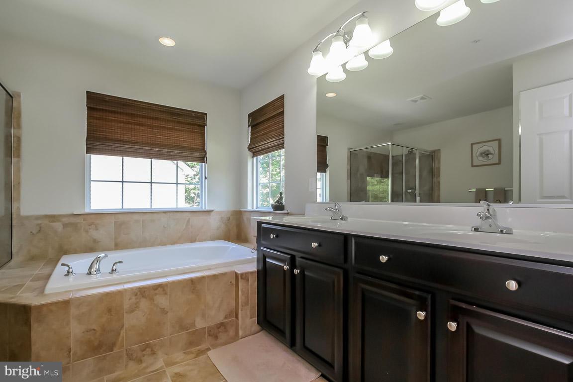 GREENHAVEN RUN - Residential