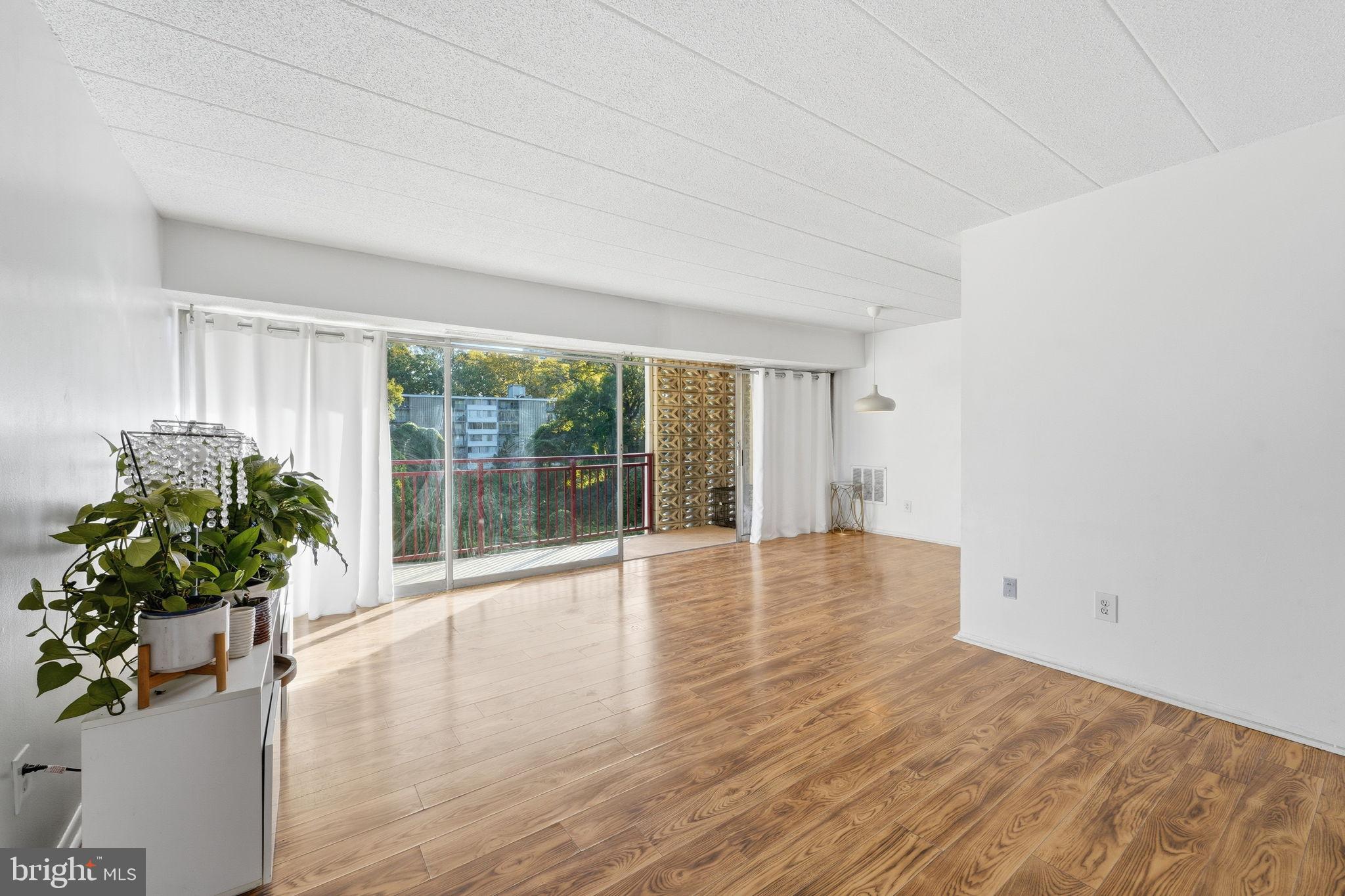 PRESIDENTIAL PARK - Residential