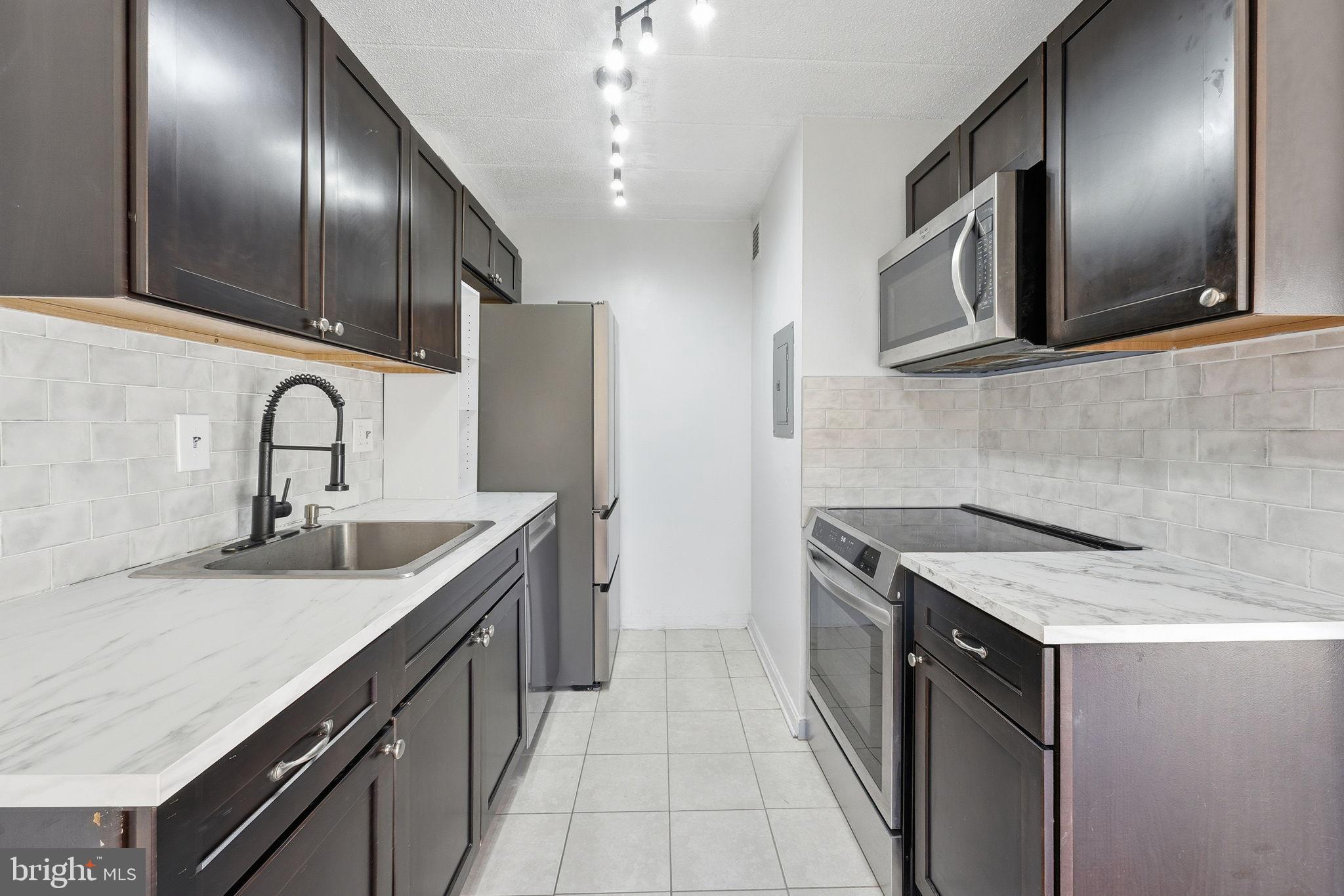 PRESIDENTIAL PARK - Residential