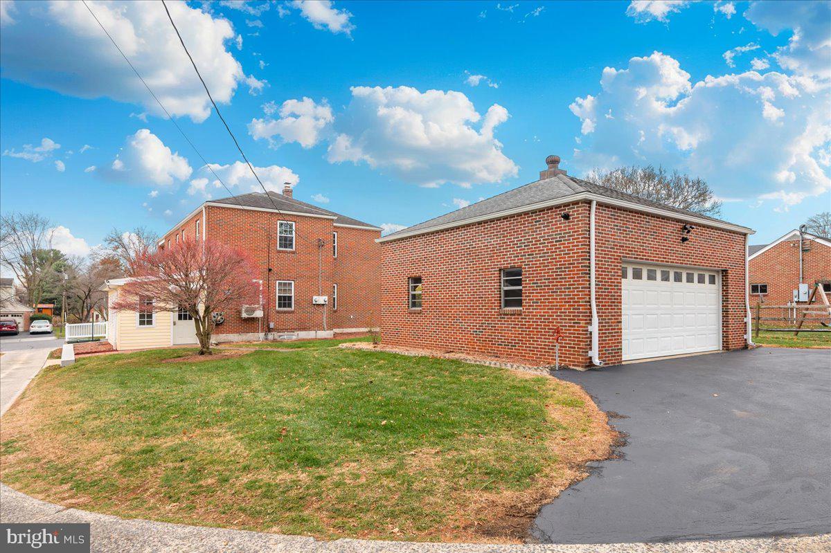 NORTH END - Residential Lease