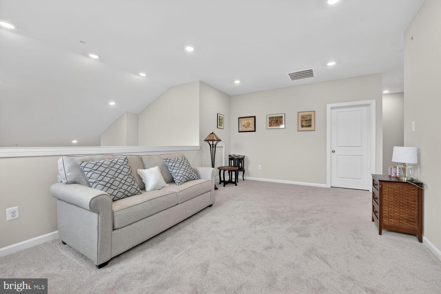 BEECHFIELD MANORS - Residential