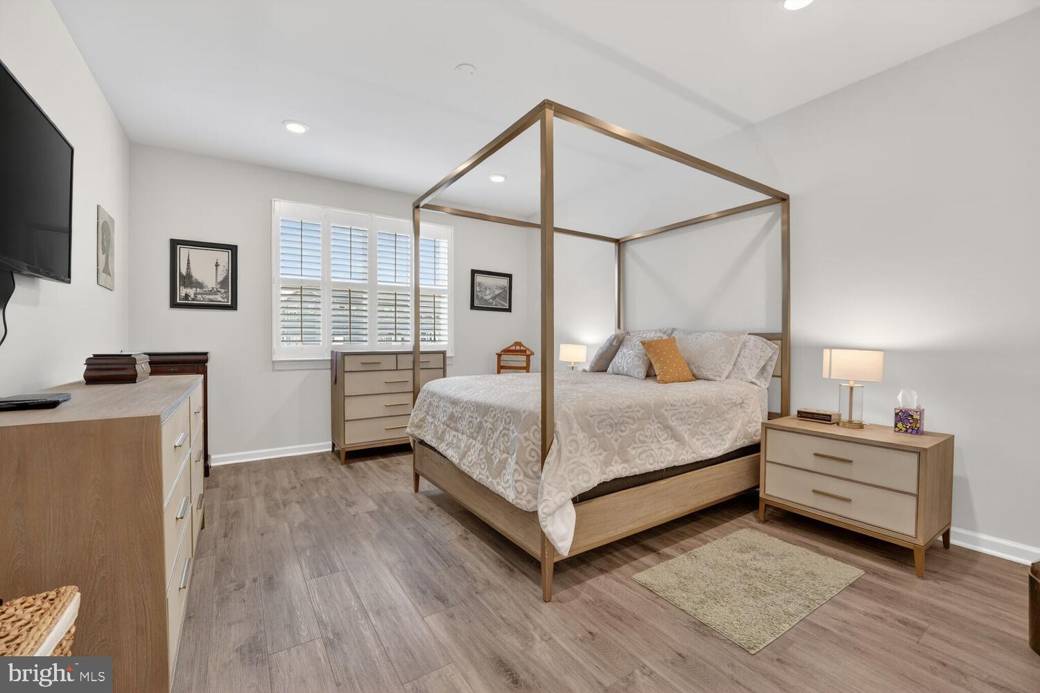 BEECHFIELD MANORS - Residential