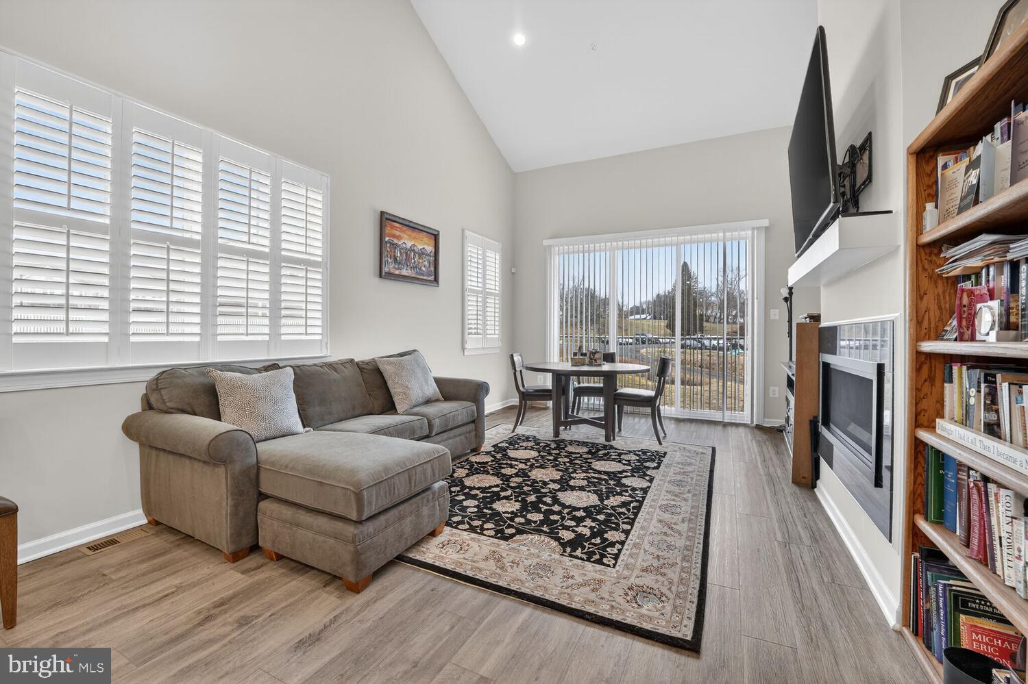 BEECHFIELD MANORS - Residential