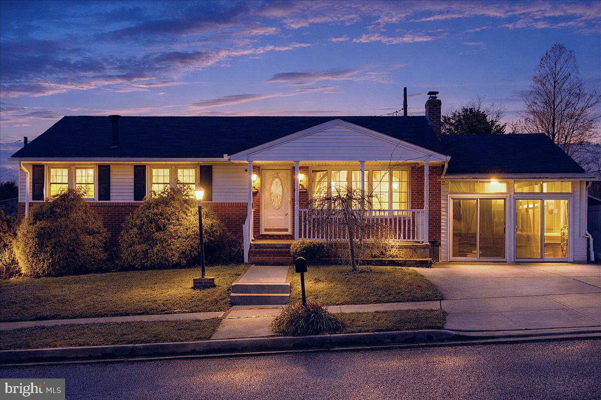 HARWOOD MANOR - Residential