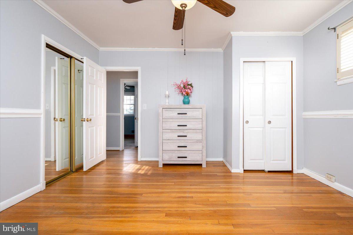 HARWOOD MANOR - Residential