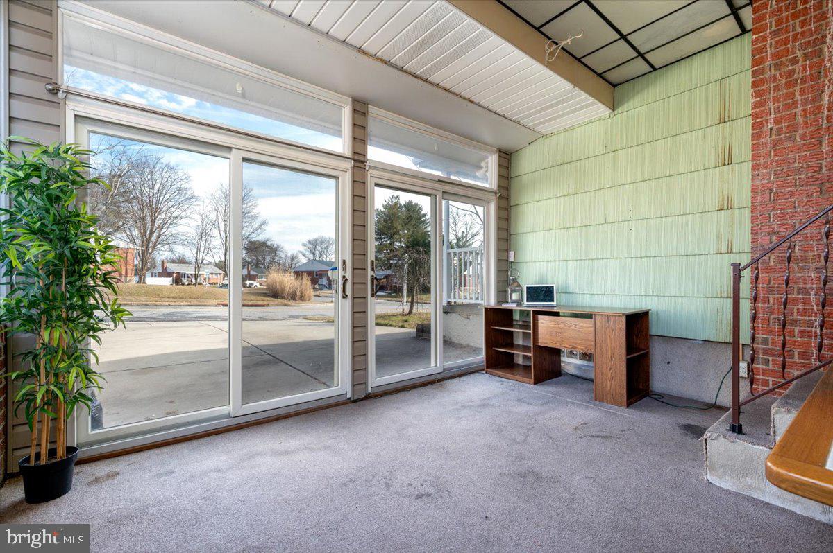 HARWOOD MANOR - Residential