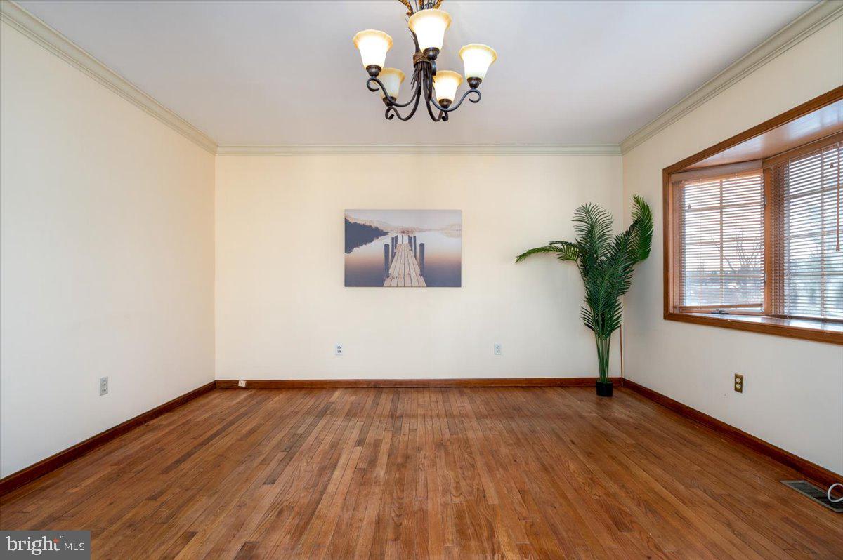 HARWOOD MANOR - Residential