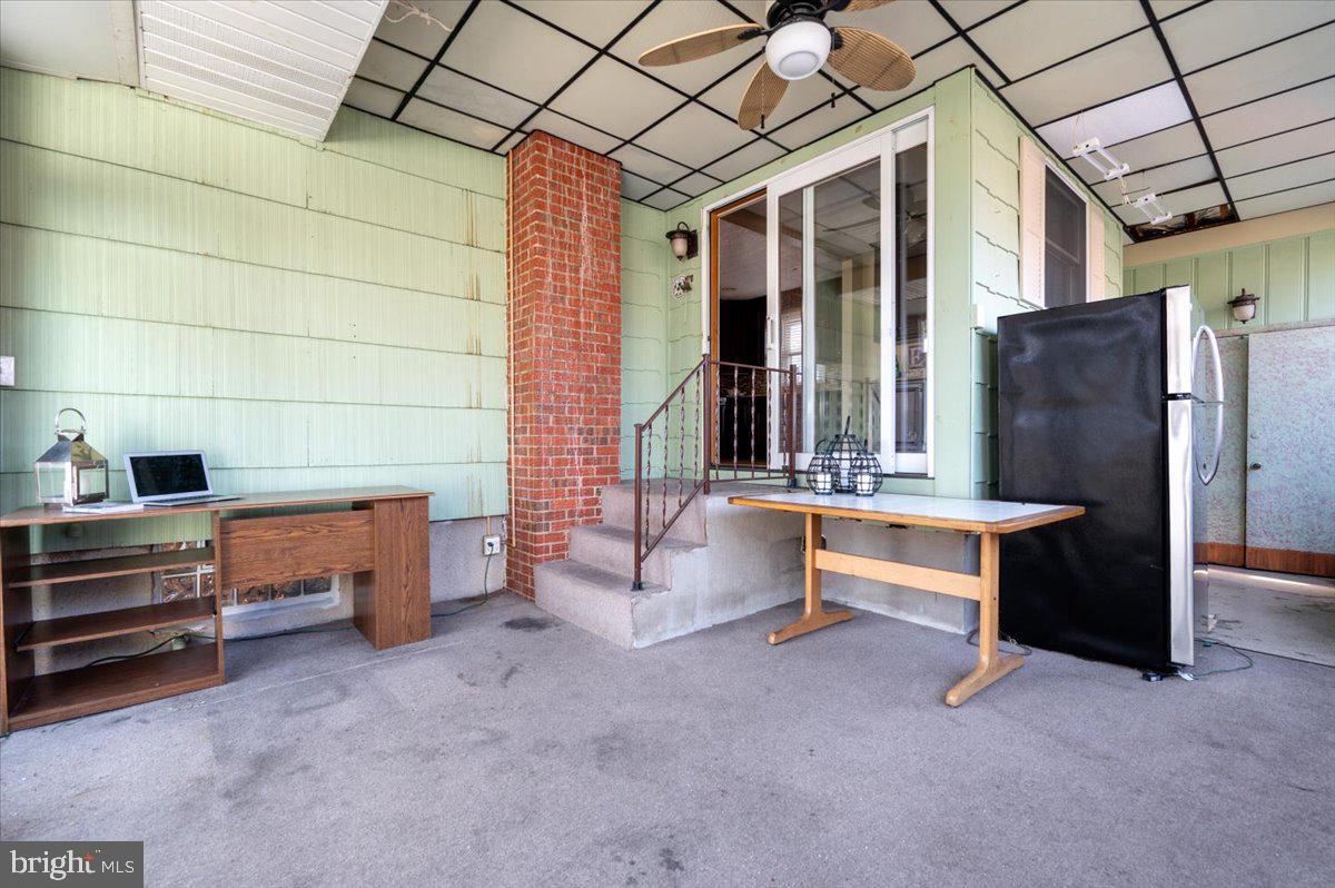 HARWOOD MANOR - Residential