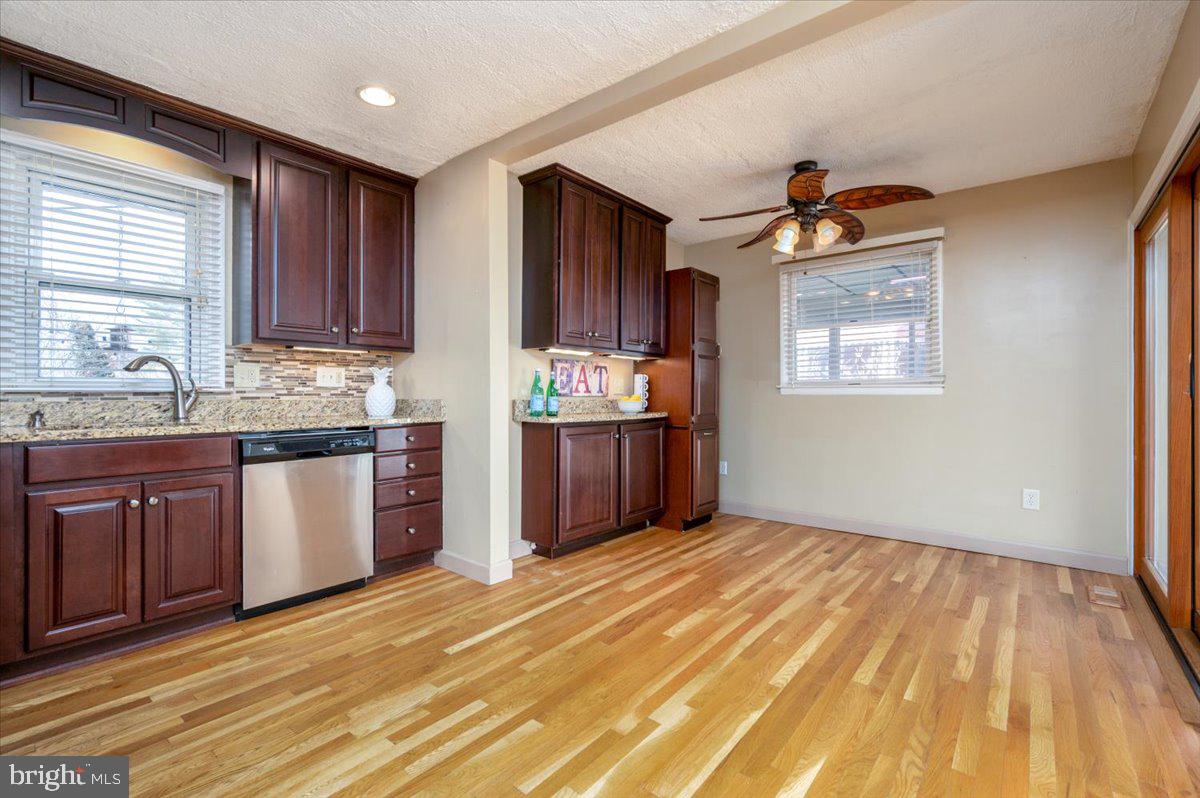 HARWOOD MANOR - Residential