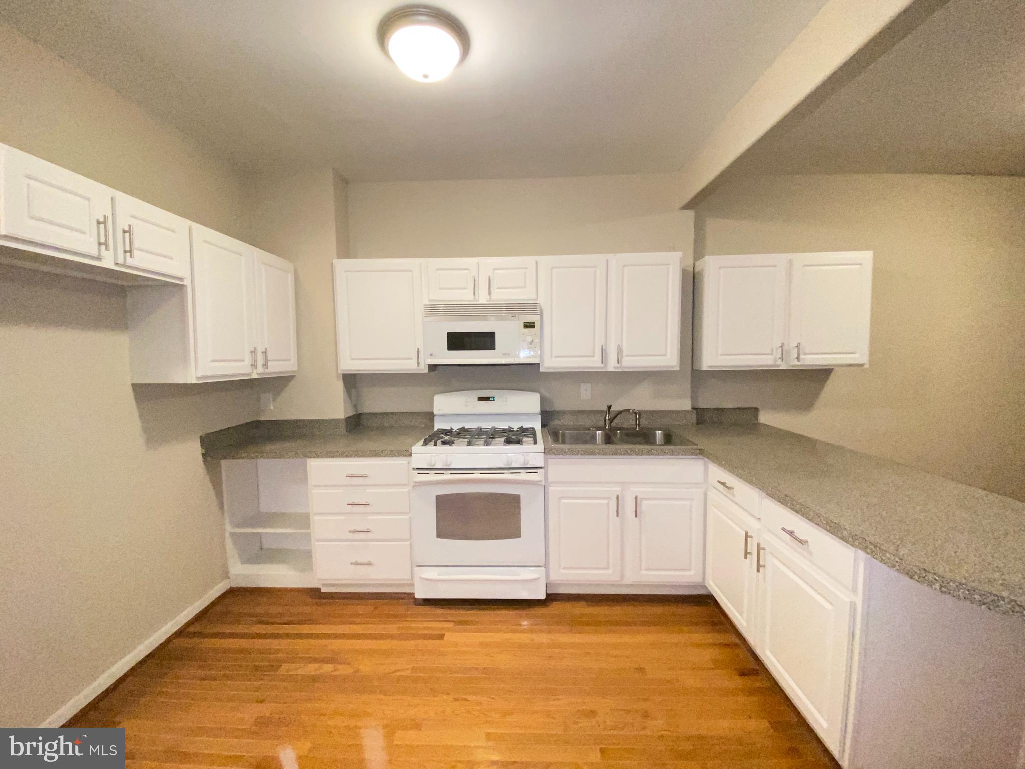 FEDERAL HILL HISTORIC DISTRICT - Commercial Sale