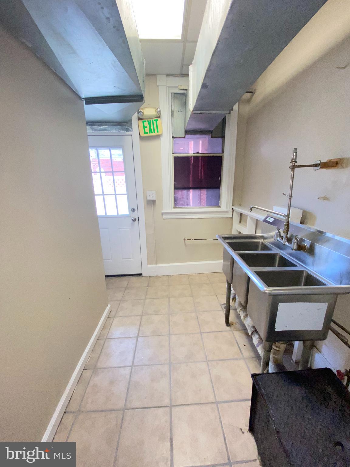 FEDERAL HILL HISTORIC DISTRICT - Commercial Sale