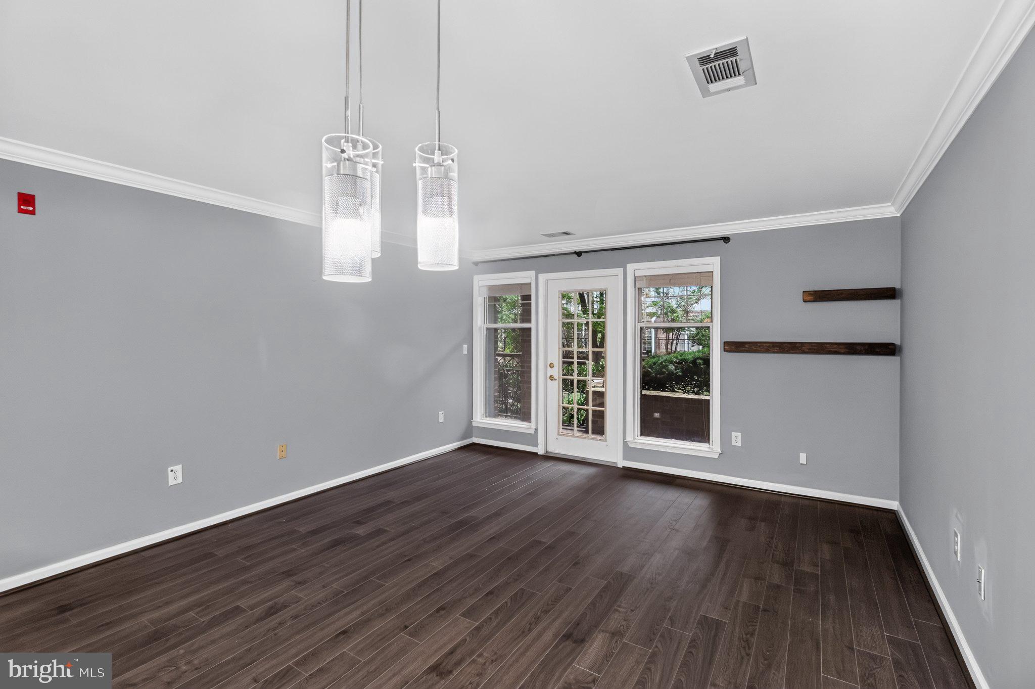 5565 SEMINARY ROAD 110