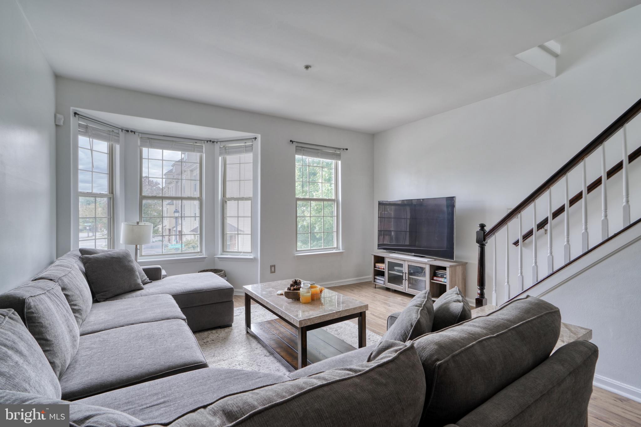 NEWTOWN - Residential