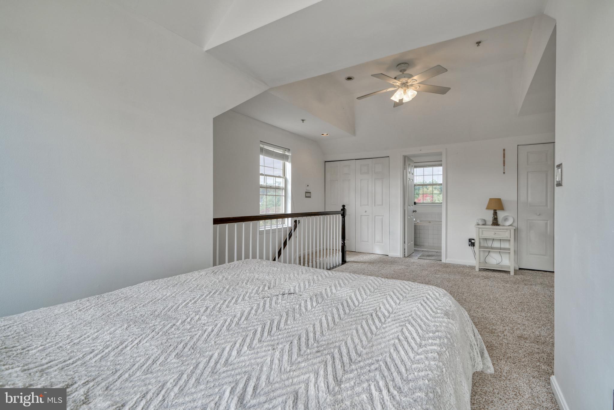 NEWTOWN - Residential