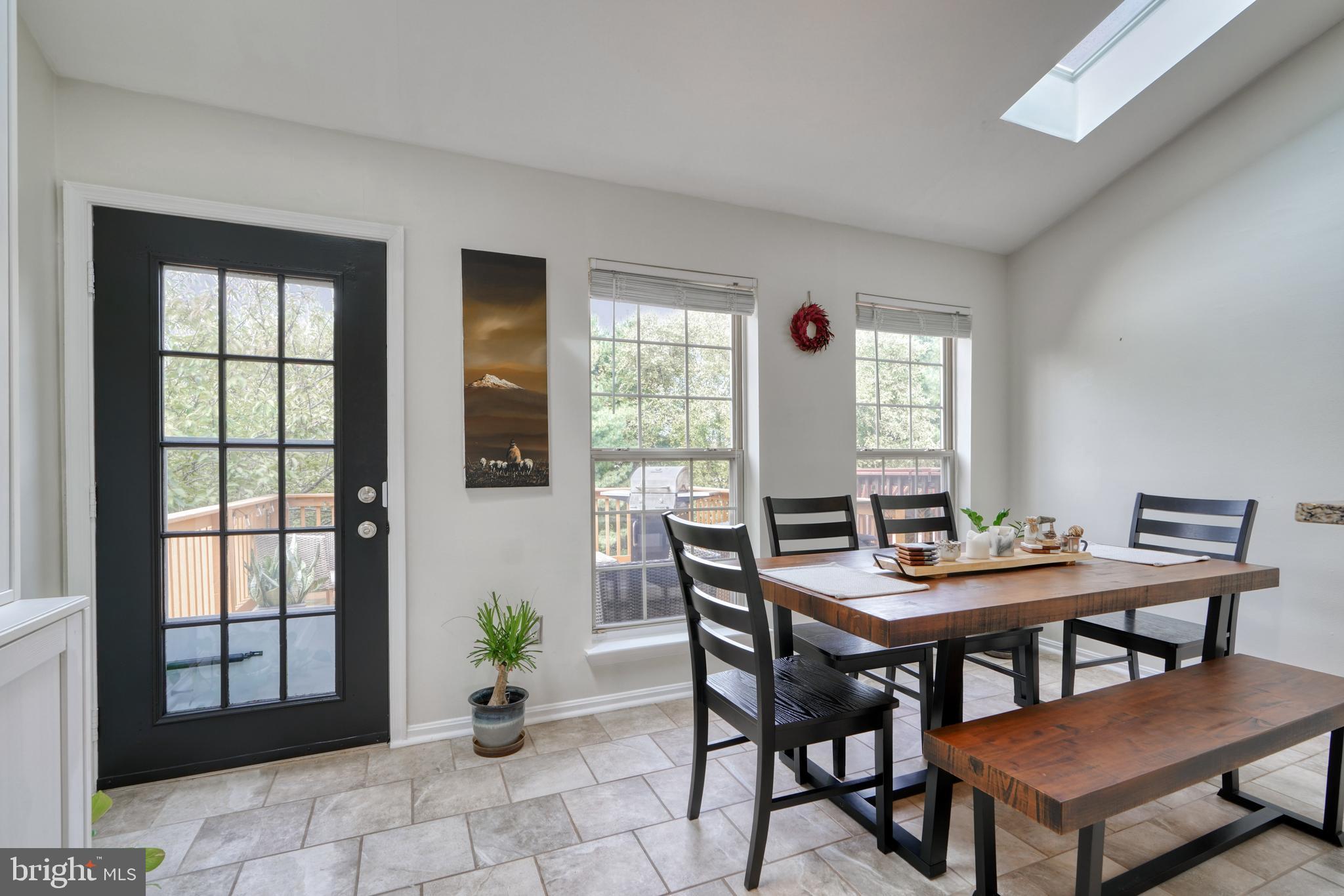 NEWTOWN - Residential