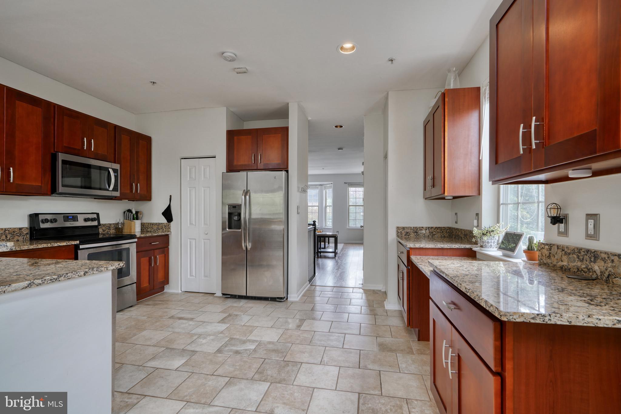 NEWTOWN - Residential