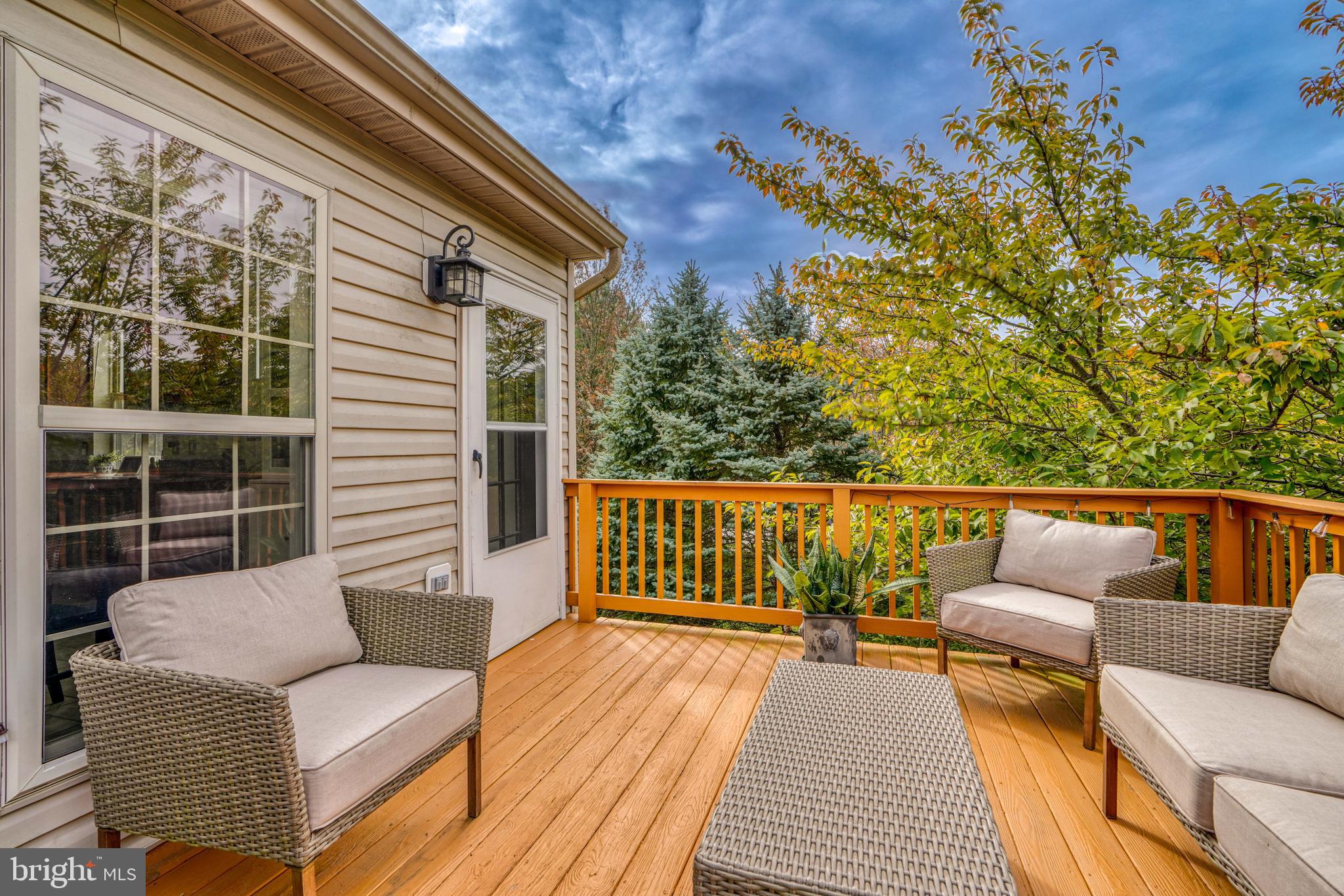 NEWTOWN - Residential